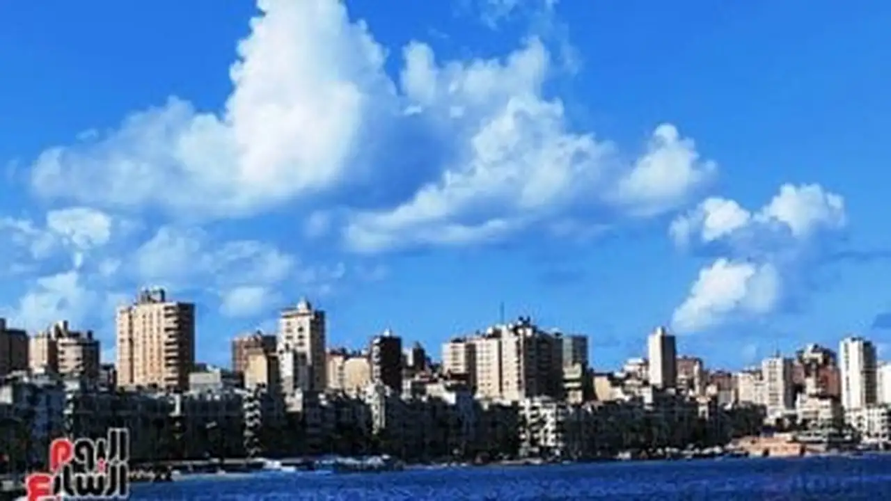 تباين درجات الحرارة بين برودة الصباح ودفء النهار في طقس الأربعاء